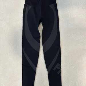 PINK Victoria's Secret Black Leggings Dynamic Design